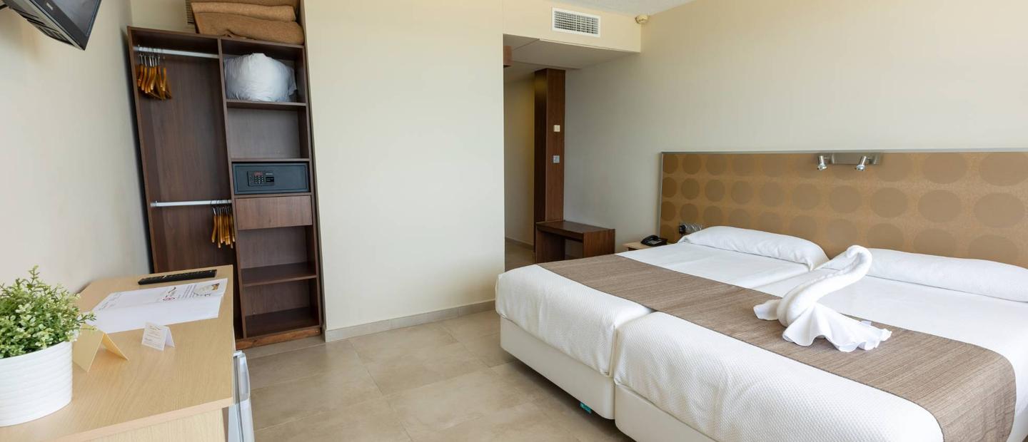 Hotel Flamero Playa Matalascañas   Hotel Flamero Playa Matalascañas