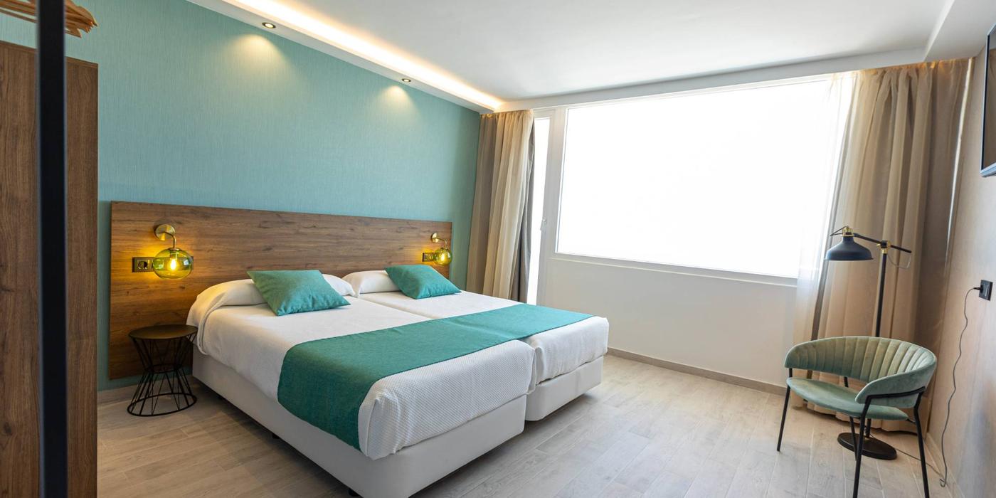 Junior Suite (2) - Hotel Flamero Junior Suite (2) - Hotel Flamero